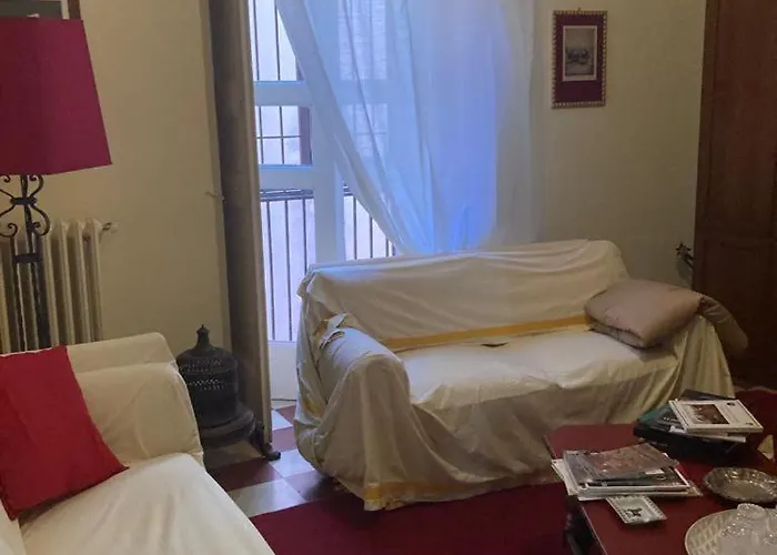 Palazzina Rosa Λαντσιάνο